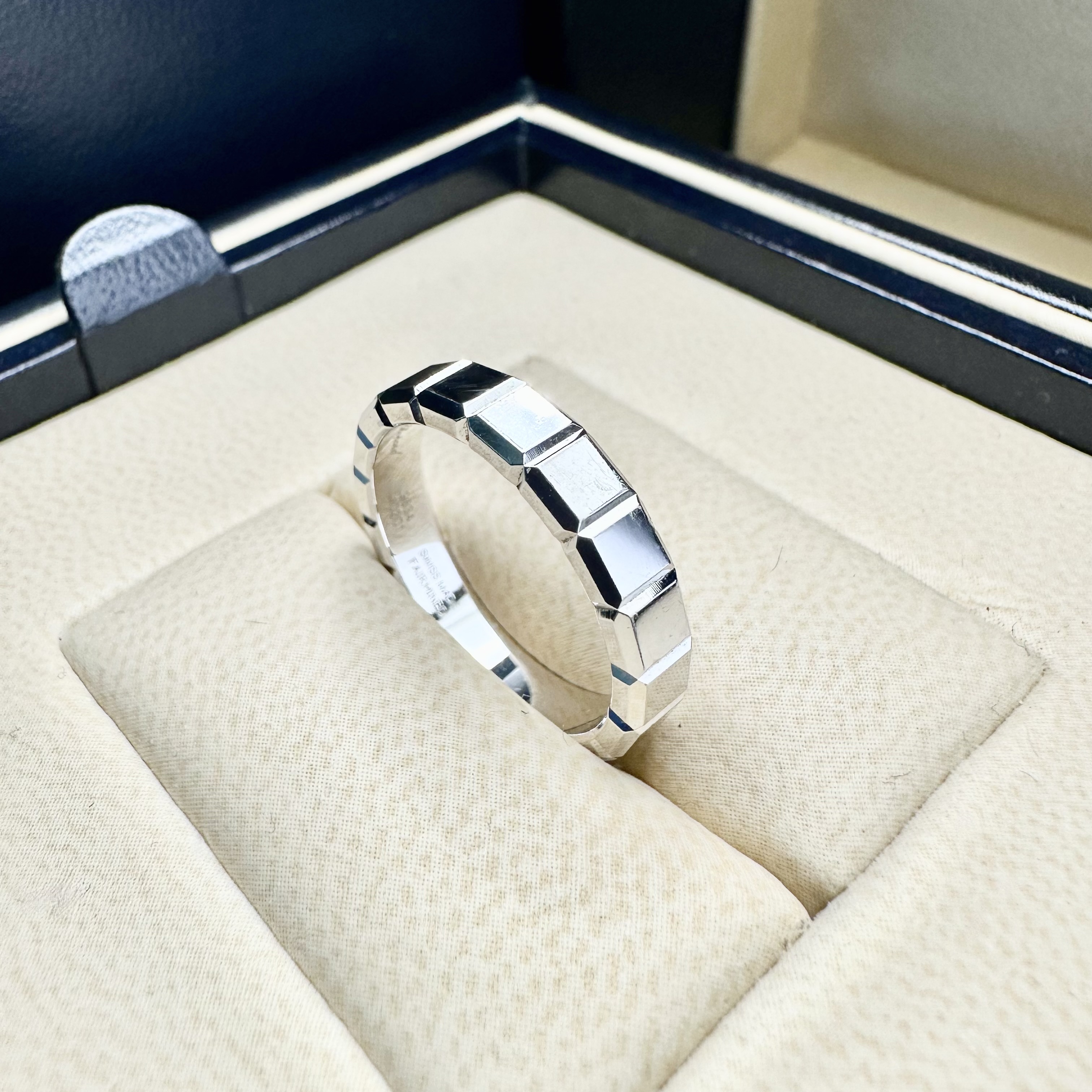 Chopard Ice Cube Ring In 18K White Gold 