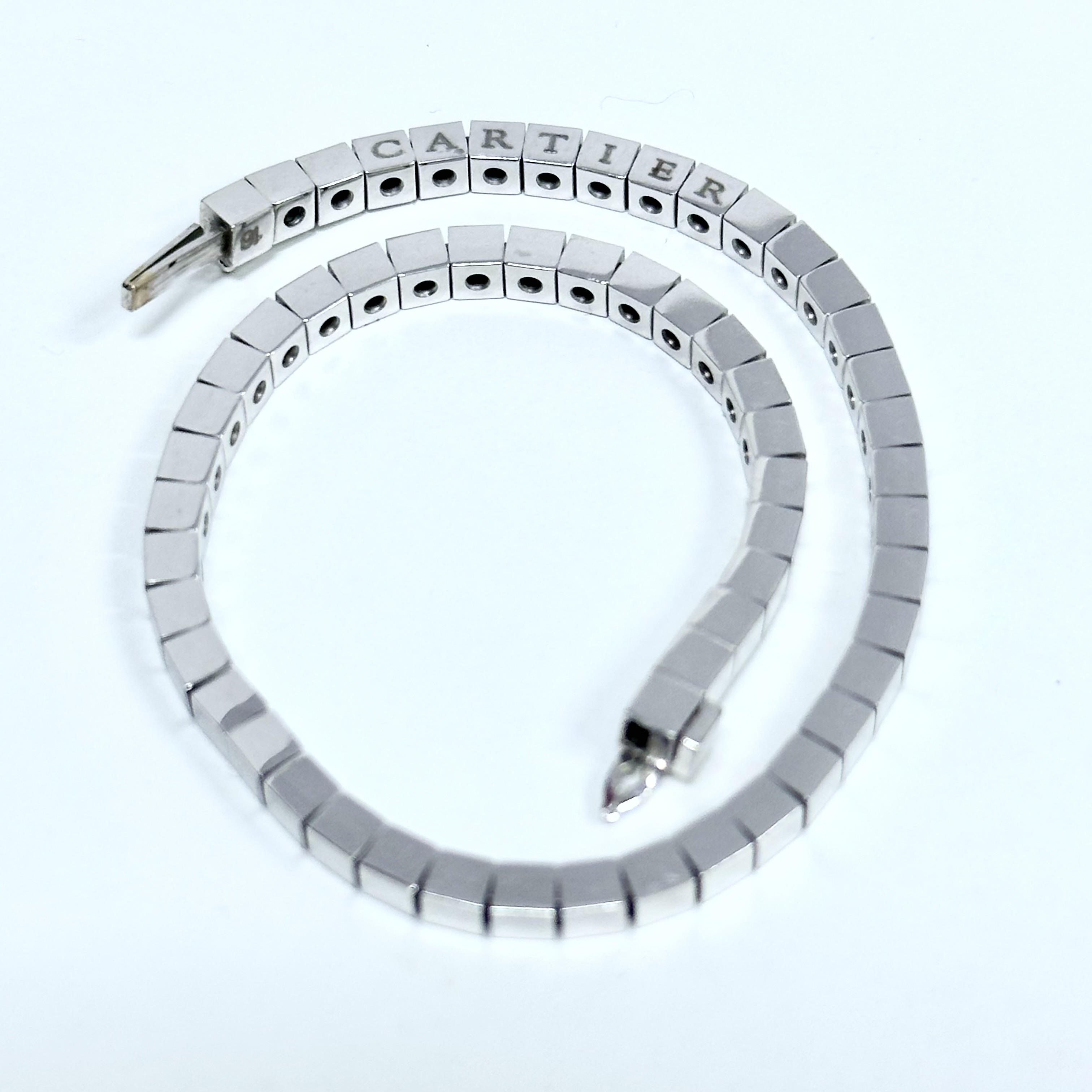 Cartier Lanieres Bracelet in White Gold Size 17