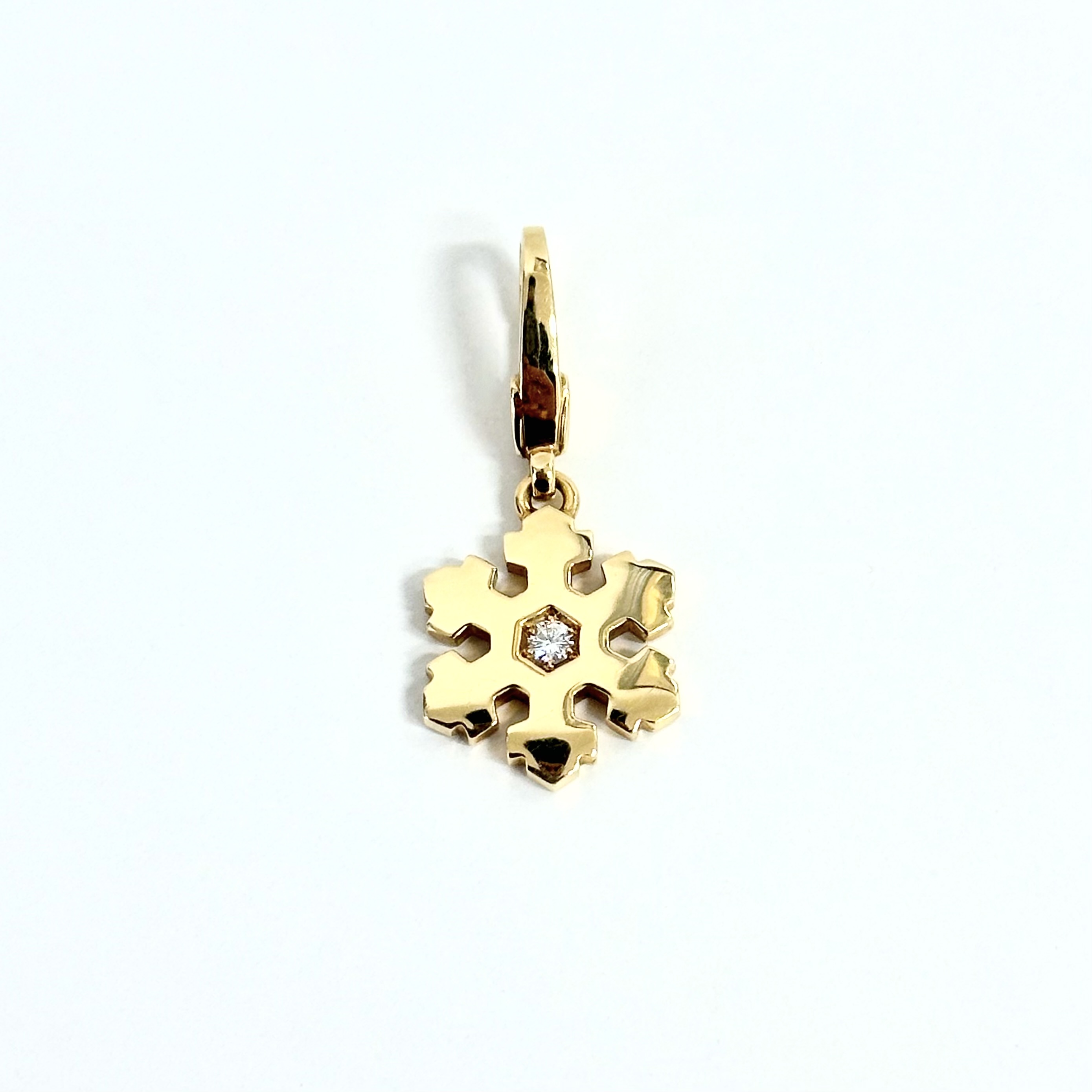 Bvlgari Snowflake Diamond Pendant Charm in Yellow Gold 